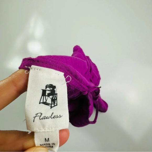 Flawless Fuchsia Front Twist Sleeveless Top Size Medium - Picture 8 of 11